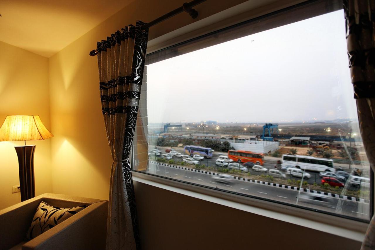 Hotel Waves, Delhi Airport Екстериор снимка